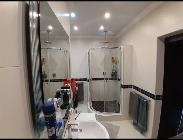 5 BEDROOM HOUSE FOR SALE IN PROTEA PARK
